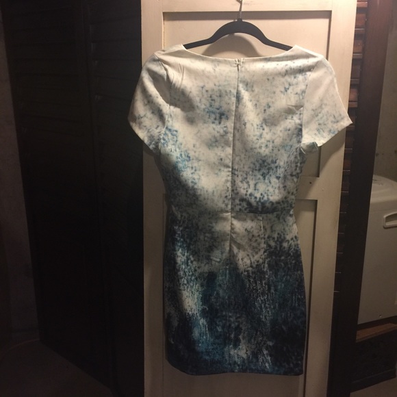 Cutout mini dress - Picture 5 of 5